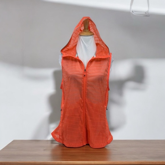 Women Adidas TKO Reflective Run Jacket Orange NWT (M) - Picture 1 of 7